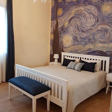 The Starry Night Apartment バトゥーミ エクステリア 写真
