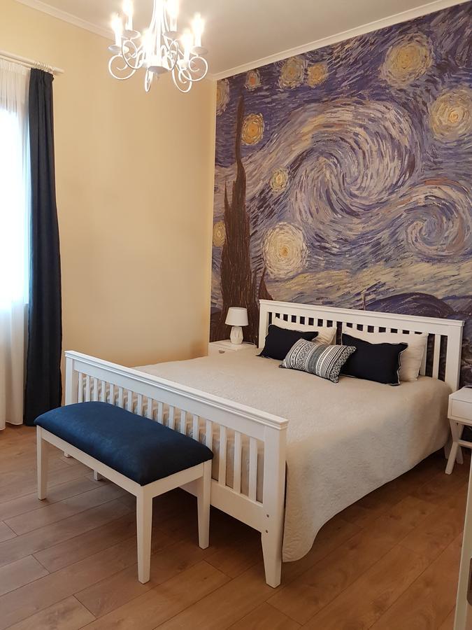 The Starry Night Apartment バトゥーミ エクステリア 写真